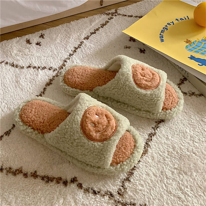 Paziye Smiley Face Slippers for Women Anti-Slip Soft Plush Comfy Indoor Slippers