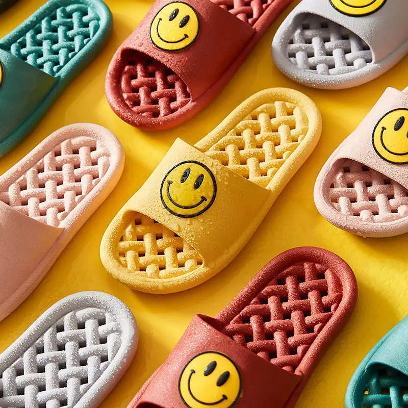 Paziye Smiley Face Quick Dry Shower Shoes slipper